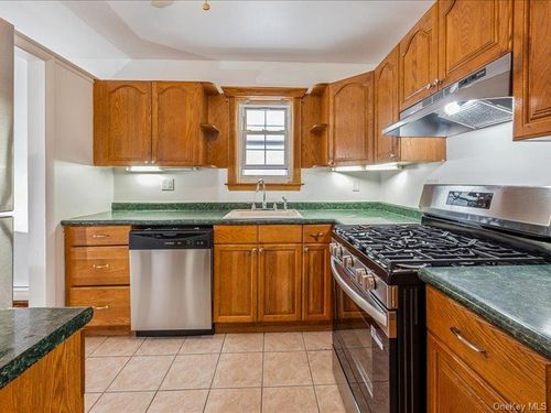 apt-v-9 Dove Ct, Croton On Hudson, NY, 10520-1618 | Card Image