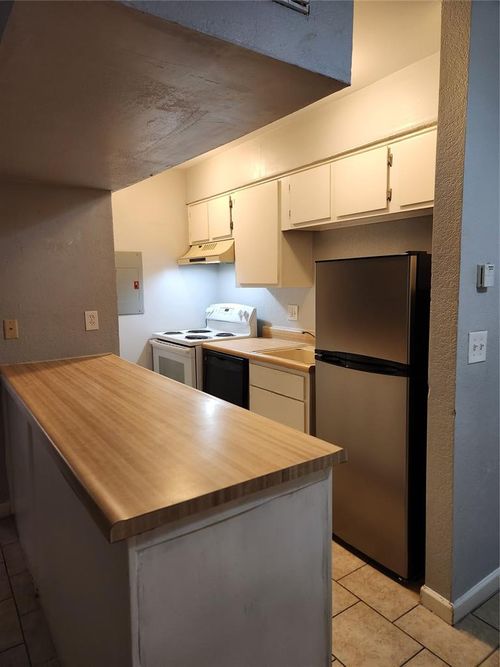 apt-299-8009 Nw 7th Pl, Oklahoma City, OK, 73127-4869 | Card Image