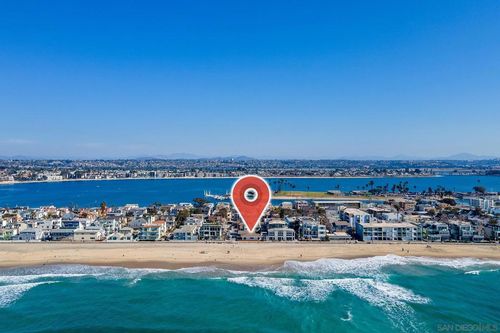 3795 Ocean Front Walk, San Diego, CA, 92109-8245 | Card Image