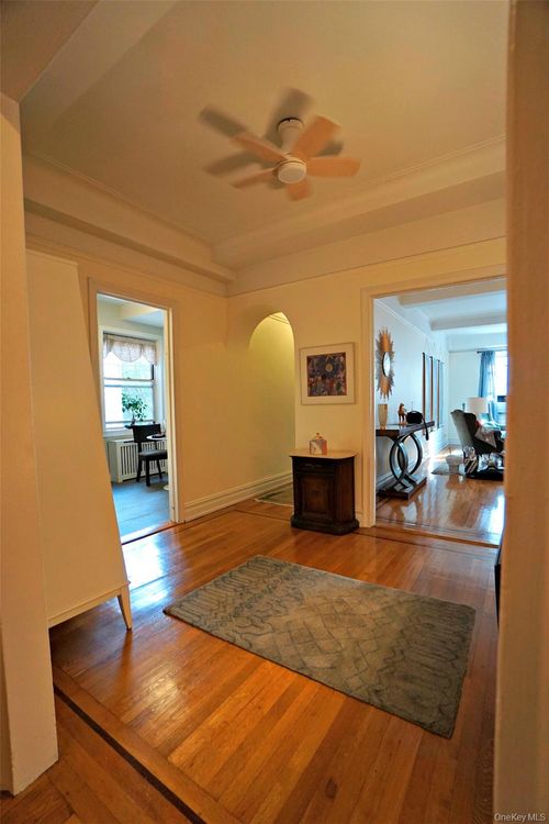 apt-2d-73 Austin St, Forest Hills, NY, 11375-6217 | Card Image