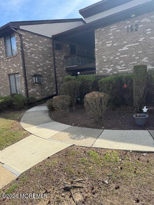 a-162 Cross Slope Ct, Manalapan, NJ, 07726-5418 | Card Image