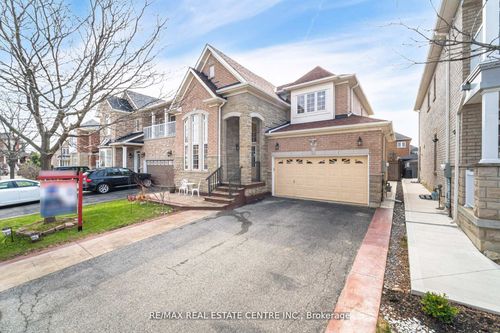 47 Begonia Cres, Brampton, ON, L7A0M7 | Card Image