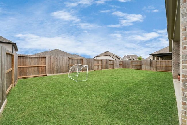 12310 Grassy Bend Dr, House other with 3 bedrooms, 2 bathrooms and 2 parking in Mont Belvieu TX | Image 27