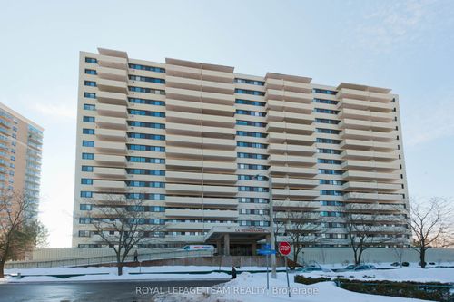 702-40 Landry St, Vanier, ON, K1L8K4 | Card Image