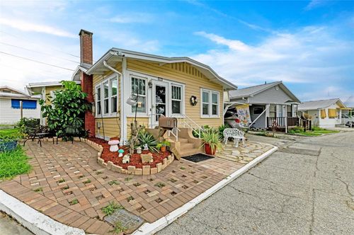 31 Seminole Dr, BRADENTON, FL, 34208-1748 | Card Image