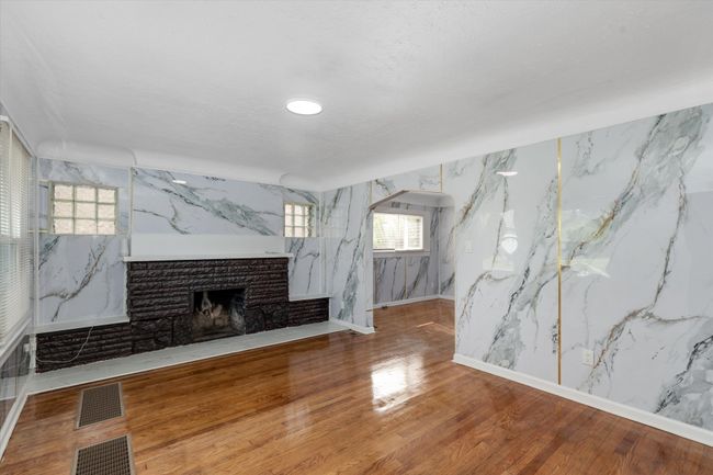 14375 Strathmoor St, House other with 5 bedrooms, 3 bathrooms and null parking in Detroit MI | Image 4