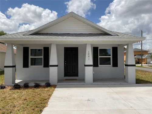 1001 E Renfro St, PLANT CITY, FL, 33563-5751 | Card Image