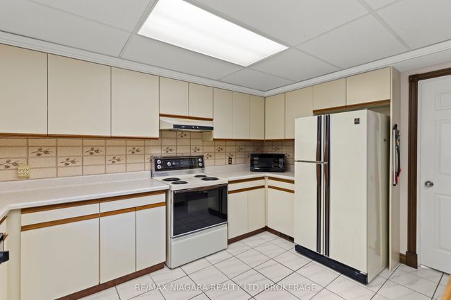 683 Canboro Rd, House other with 3 bedrooms, 3 bathrooms and 6 parking in Fenwick ON | Image 20