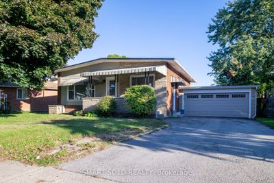 6446 Sherwood Rd, House other with 3 bedrooms, 2 bathrooms and 6 parking in Niagara Falls ON | Image 1