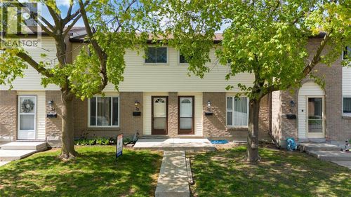 33-215 Trudeau Dr, Sarnia, ON, N7S4T5 | Card Image