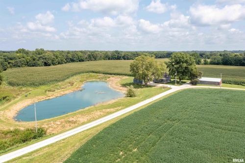 9016 E Deer Track Rd, Ellisville, IL, 61431-9552 | Card Image