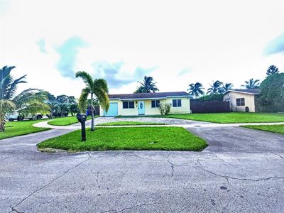 7301 Sw 8th St, House other with 3 bedrooms, 2 bathrooms and null parking in North Lauderdale FL | Image 1