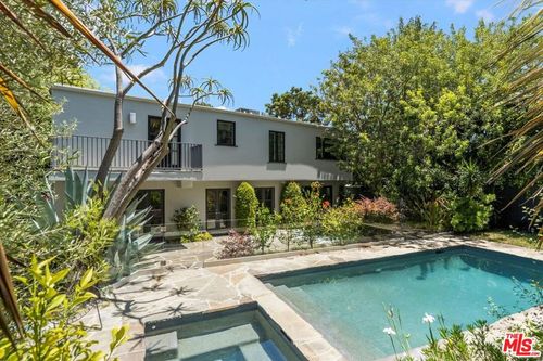 3055 Nichols Canyon Rd, LOS ANGELES, CA, 90046-1242 | Card Image