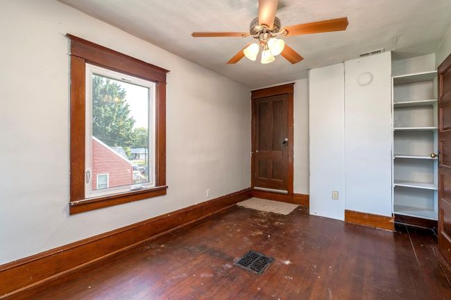 Walk up attic entrance | Image 21