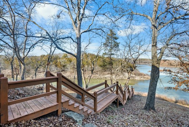 Steps to Lake | Image 56