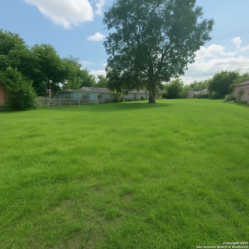 1413 Romero, San Antonio, TX, 78237-2848 | Card Image