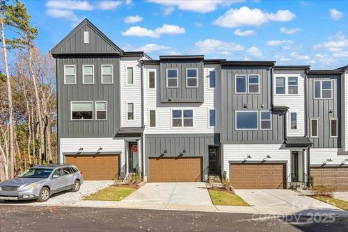 824 Flintside Ln, Charlotte, NC, 28217-0572 | Card Image