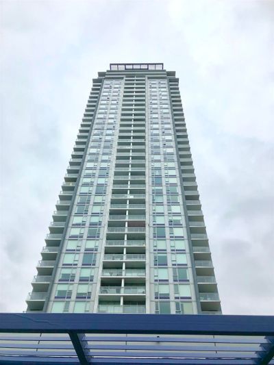 4110 - 13750 100 Ave, Condo with 3 bedrooms, 2 bathrooms and 1 parking in Surrey BC | Image 2