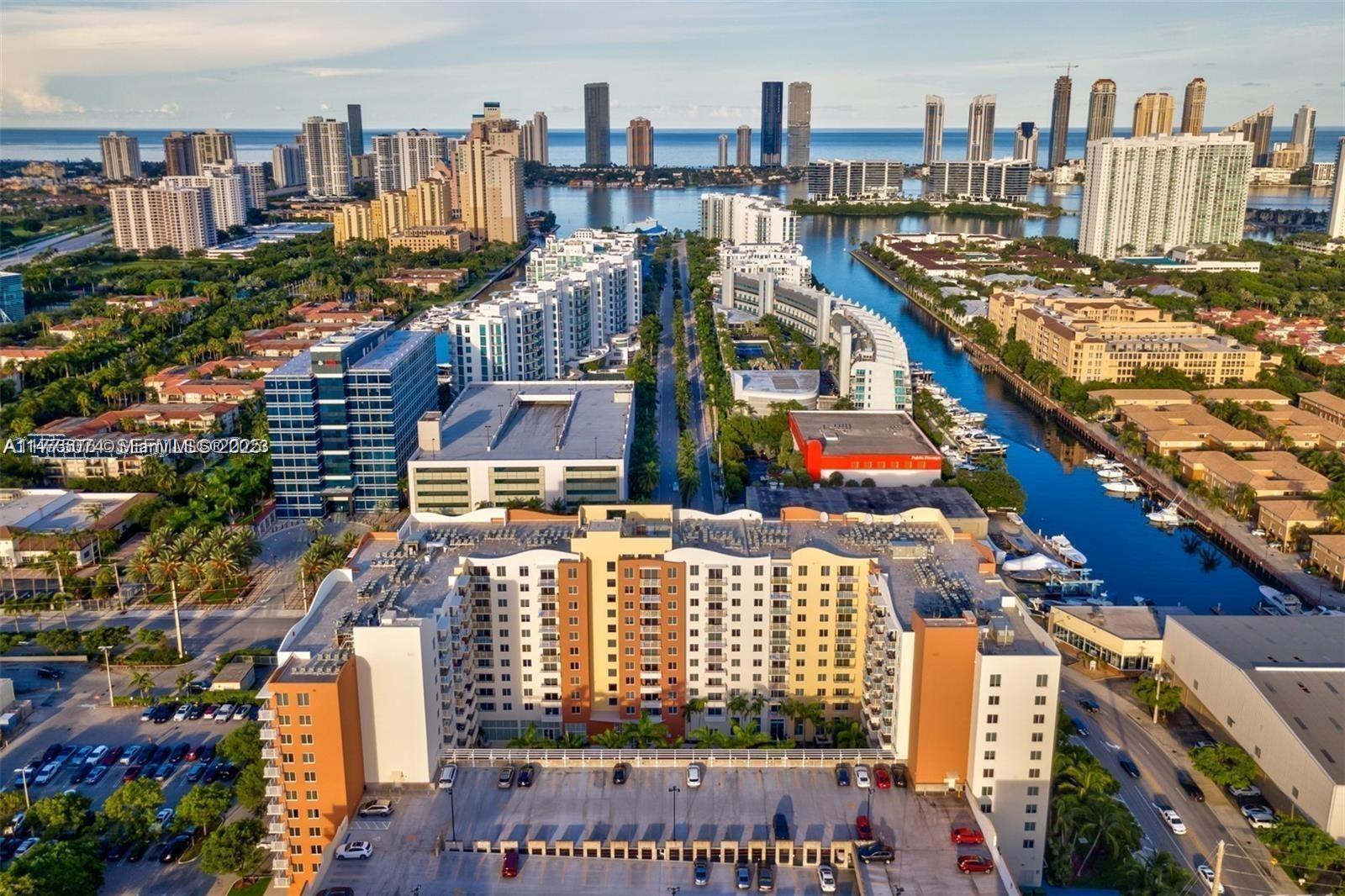 Residential in Aventura 2