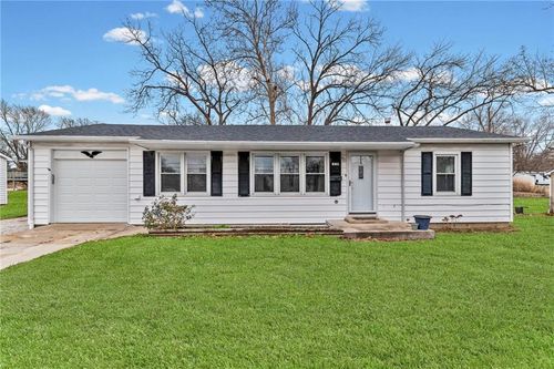 914 N Folger St, Carrollton, MO, 64633-1826 | Card Image