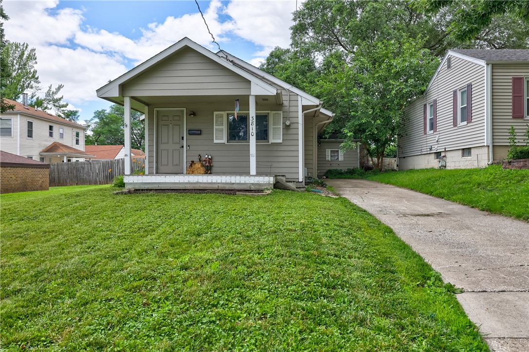 52nd St, Des Moines, IA 50310