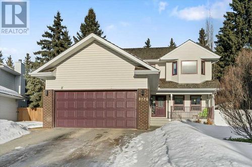 9226 50 Ave, Grande Prairie, AB, T8W2G7 | Card Image