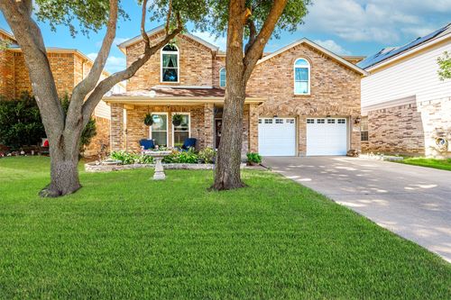 336 Chase Hill Ln, Burleson, TX, 76028-7082 | Card Image