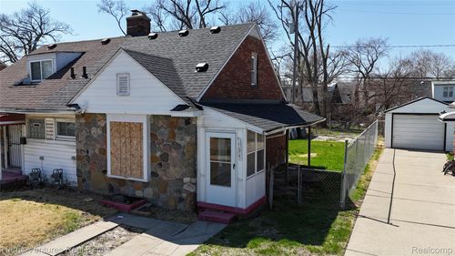 15825 Pinehurst St, Detroit, MI, 48238-1016 | Card Image