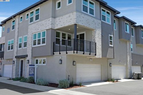 6226 Dove Ave, Dublin, CA, 94568-4113 | Card Image