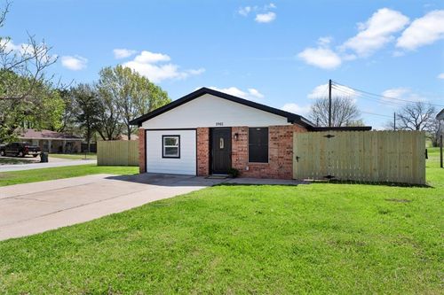 1901 Manning Way, Bryan, TX, 77803-3490 | Card Image