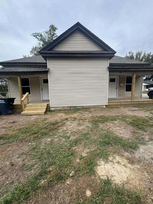 513 S Thornton Ave, Piggott, AR, 72454-3318 | Card Image
