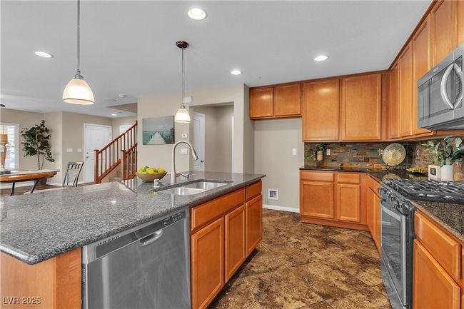 2376 Via Firenze, Townhouse with 3 bedrooms, 3 bathrooms and null parking in Henderson NV | Image 15