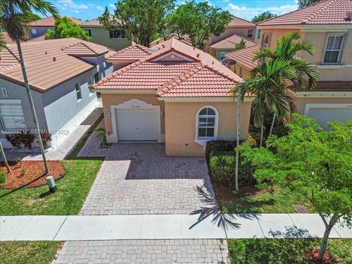 3954 Ne 13th Dr, Homestead, FL, 33033-5933 | Card Image