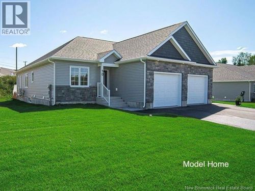 34 Leavery St, Fredericton, NB, E3G0L8 | Card Image