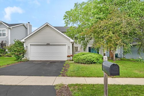 13840 S Petersburg Dr, Plainfield, IL, 60544-7076 | Card Image