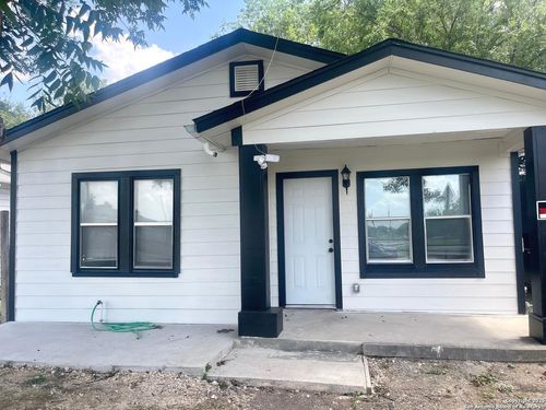 3022 El Paso St, San Antonio, TX, 78207-4603 | Card Image