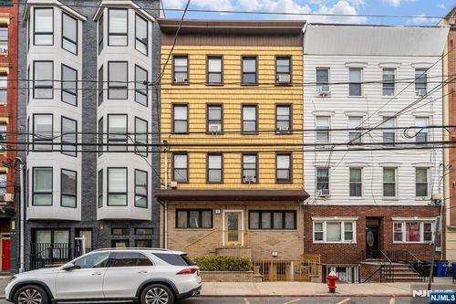 413 Adams St, Hoboken, NJ, 07030-2628 | Card Image