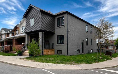 1659 Gerrard St E, Toronto, ON, M4L2A9 | Card Image