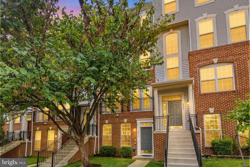 2415 Rainswood Ln, WOODBRIDGE, VA, 22191-6507 | Card Image