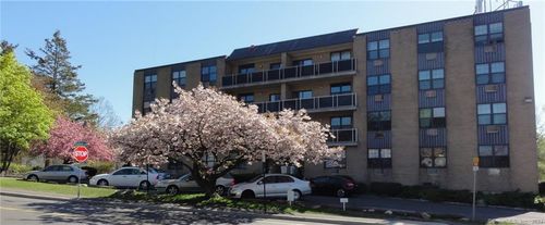 4g-500 Newfield Ave, Stamford, CT, 06905-3745 | Card Image