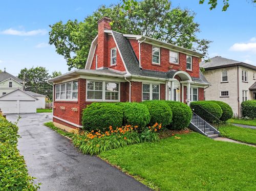 24 N Belmont Ave, Arlington Heights, IL, 60004-6116 | Card Image
