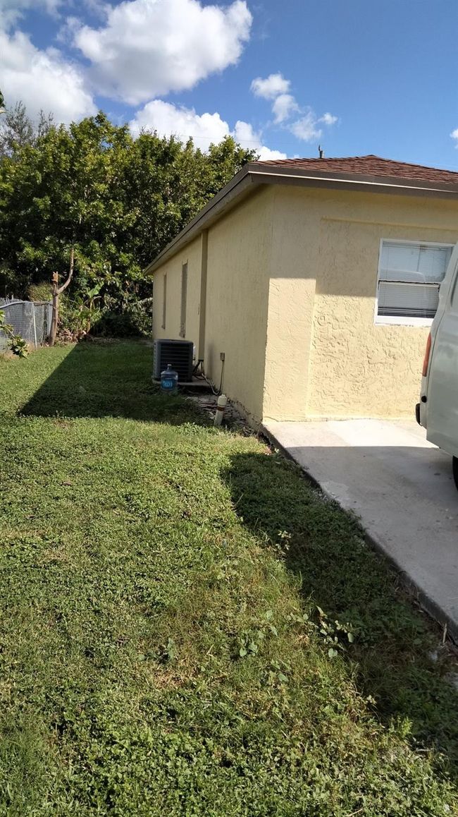 312 Carissa Dr, House other with 4 bedrooms, 2 bathrooms and null parking in Pahokee FL | Image 16