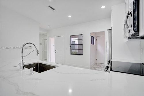b-6128 Kings Gate Cir, Delray Beach, FL, 33484-2456 | Card Image