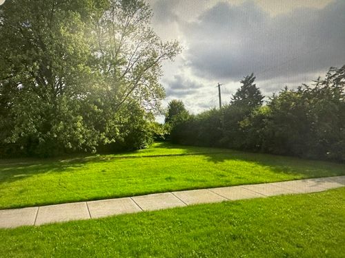 429 W Army Trail Blvd, Addison, IL, 60101-3403 | Card Image