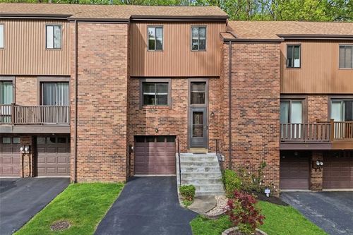 346 Benson Cir, Pittsburgh, PA, 15227-1500 | Card Image
