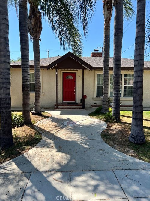 611 S Griffith Park Dr, Burbank, CA, 91506-3001 | Card Image