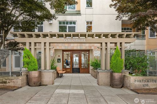 apt-423-109 2nd St S, Kirkland, WA, 98033-9001 | Card Image