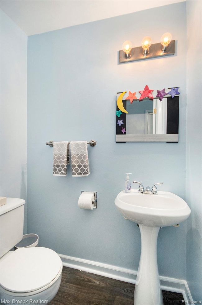 1st Floor Powder Room | Image 14