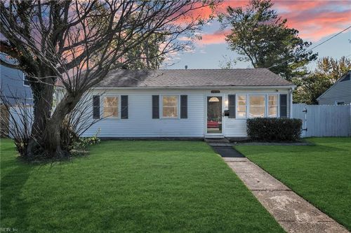 1814 Somerville Dr, Hampton, VA, 23663-2021 | Card Image