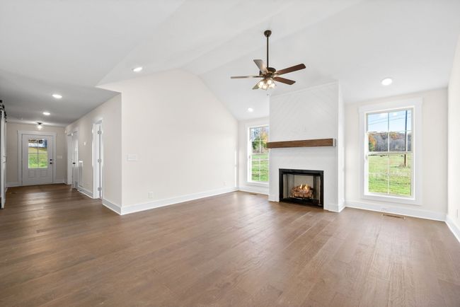 1936 Flats Rd, House other with 3 bedrooms, 2 bathrooms and 2 parking in Cunningham TN | Image 8